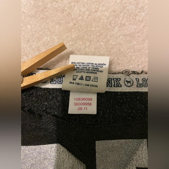 VS. PINK oversized y2k short sleeve sweatshirt-medium EUC - Picture 6 of 6